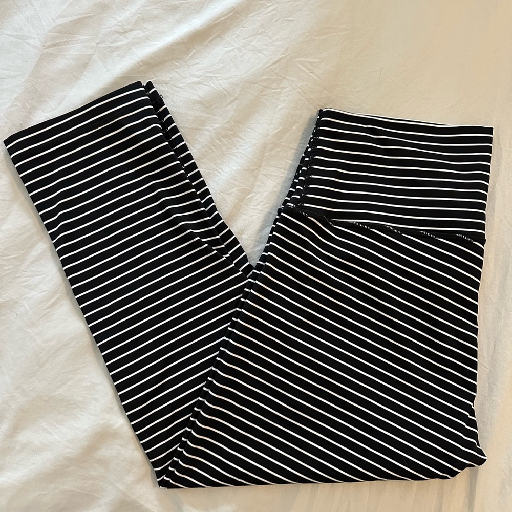 Women’s size 10 Lululemon leggings